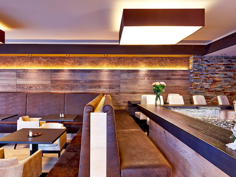 breakfast room