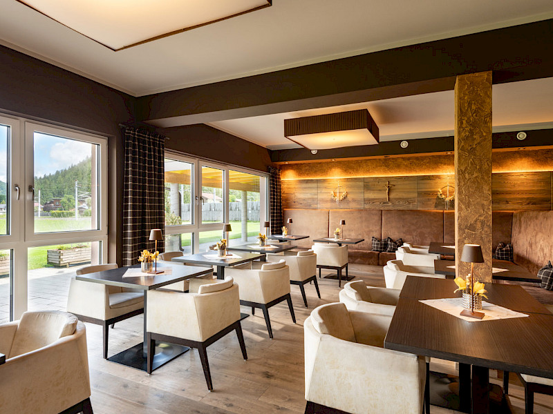 breakfast room